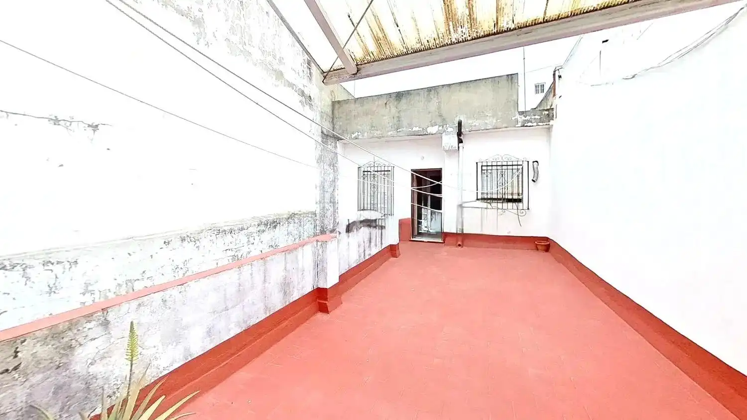 Außenansicht von Einfamilien-Reihenhaus zum Verkauf in El Puerto de Santa María mit Terrasse