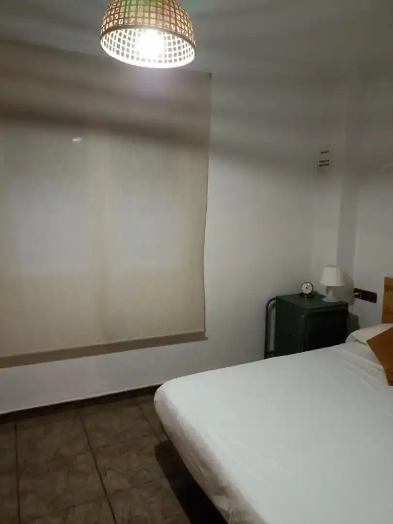 Schlafzimmer von Maisonette zur Miete in Valencia mit Klimaanlage, Abstellraum und Möbliert