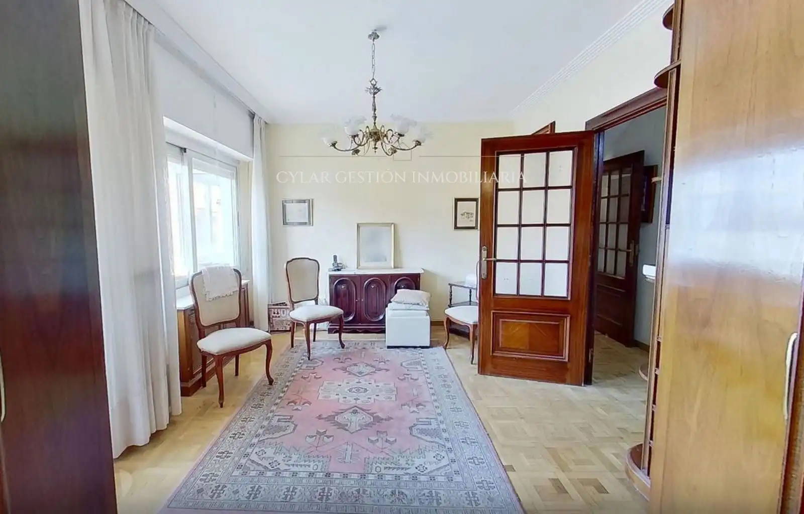 Sala d'estar de Pis en venda en Salamanca amb Calefacció, Terrassa i Moblat