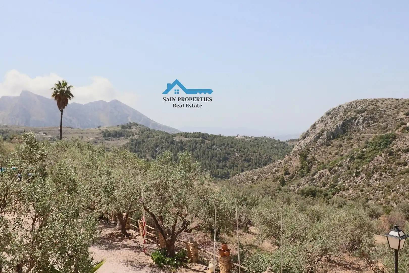 Vista exterior de Finca rústica en venda en Tàrbena amb Jardí privat, Terrassa i Traster