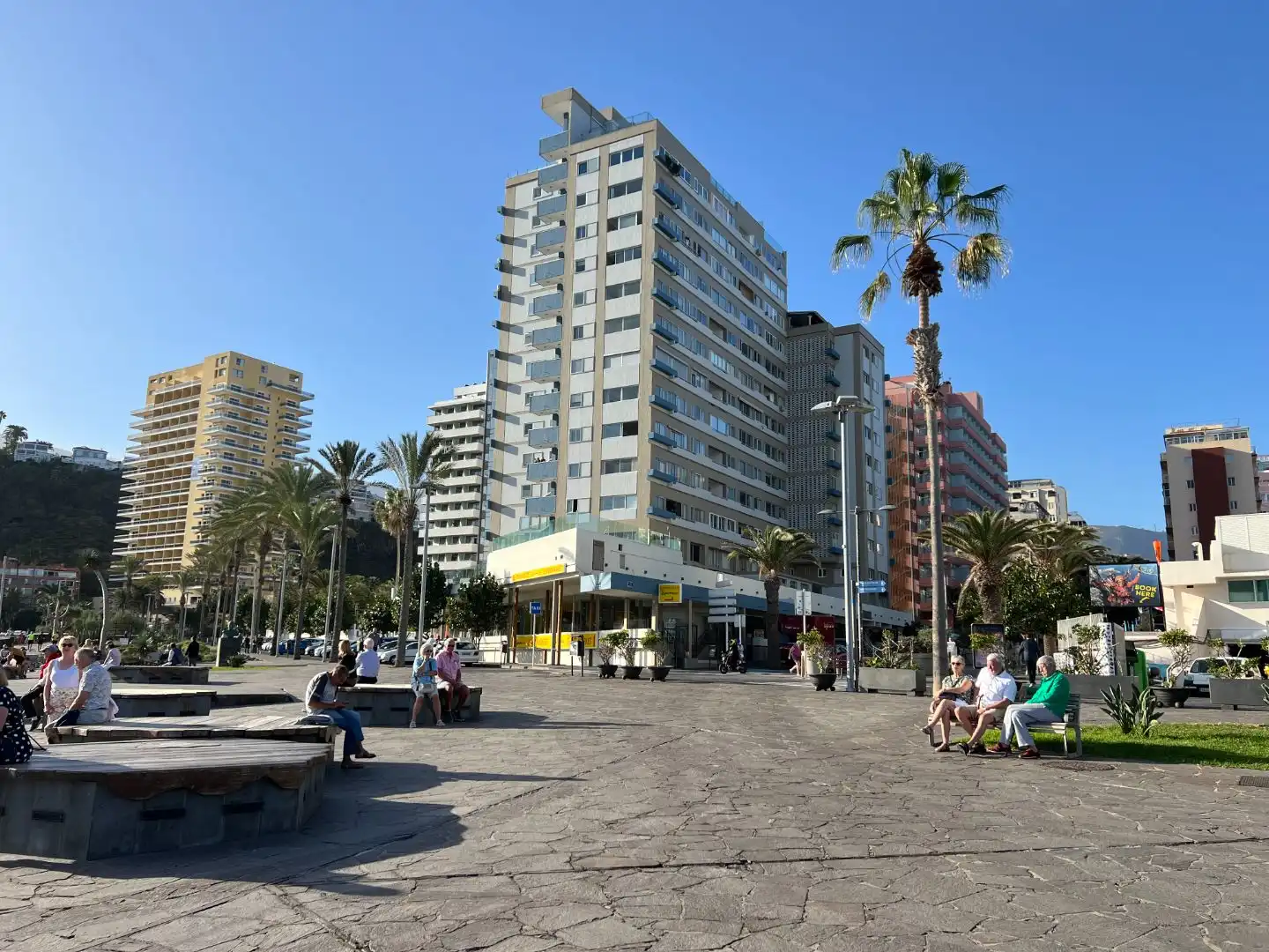 Vista exterior de Apartament de lloguer en Puerto de la Cruz amb Terrassa i Balcó