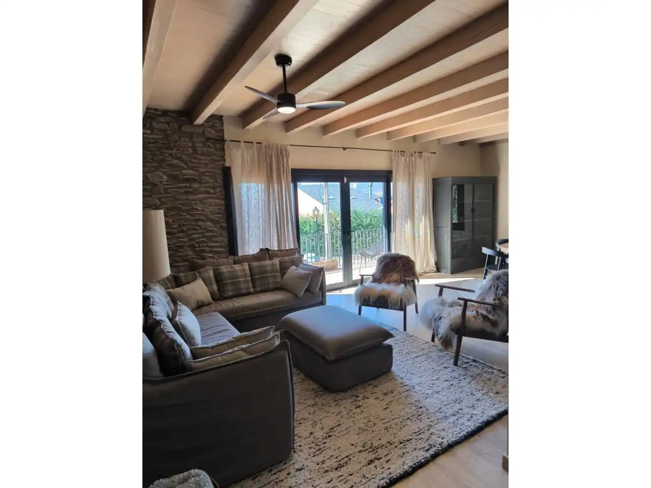 Living room of Houses for rent in Fontanals de Cerdanya  with Private garden, Parquet flooring and Terrace