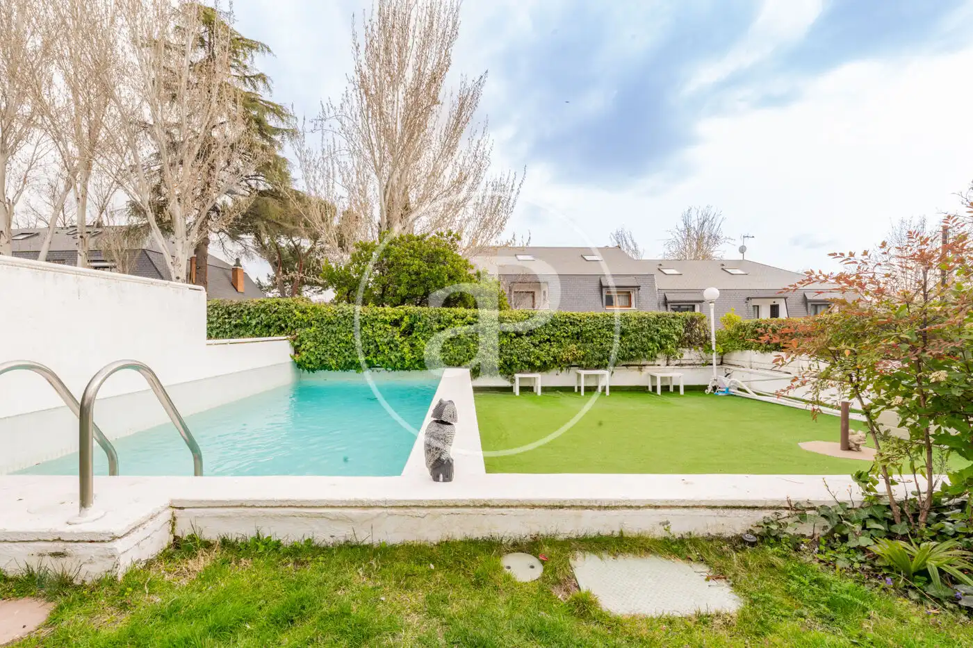 Garden of Single-family semi-detached for sale in  Madrid Capital  with Air Conditioner, Heating and Private garden