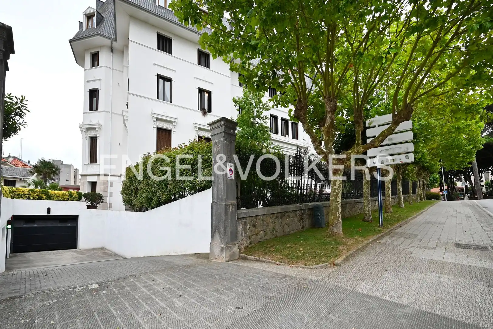 Außenansicht von Maisonette zur Miete in Santander mit Heizung, Privatgarten und Parkett