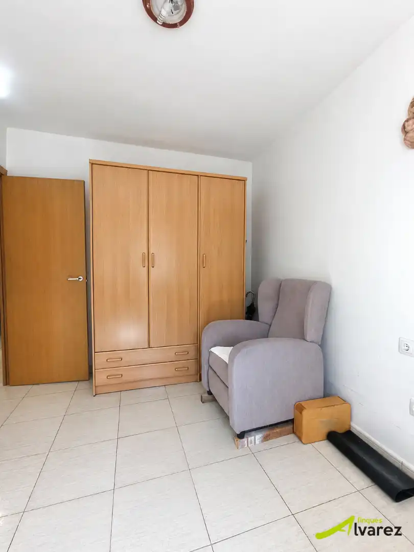 Dormitori de Pis en venda en Terrassa amb Calefacció, Forn i Balcó