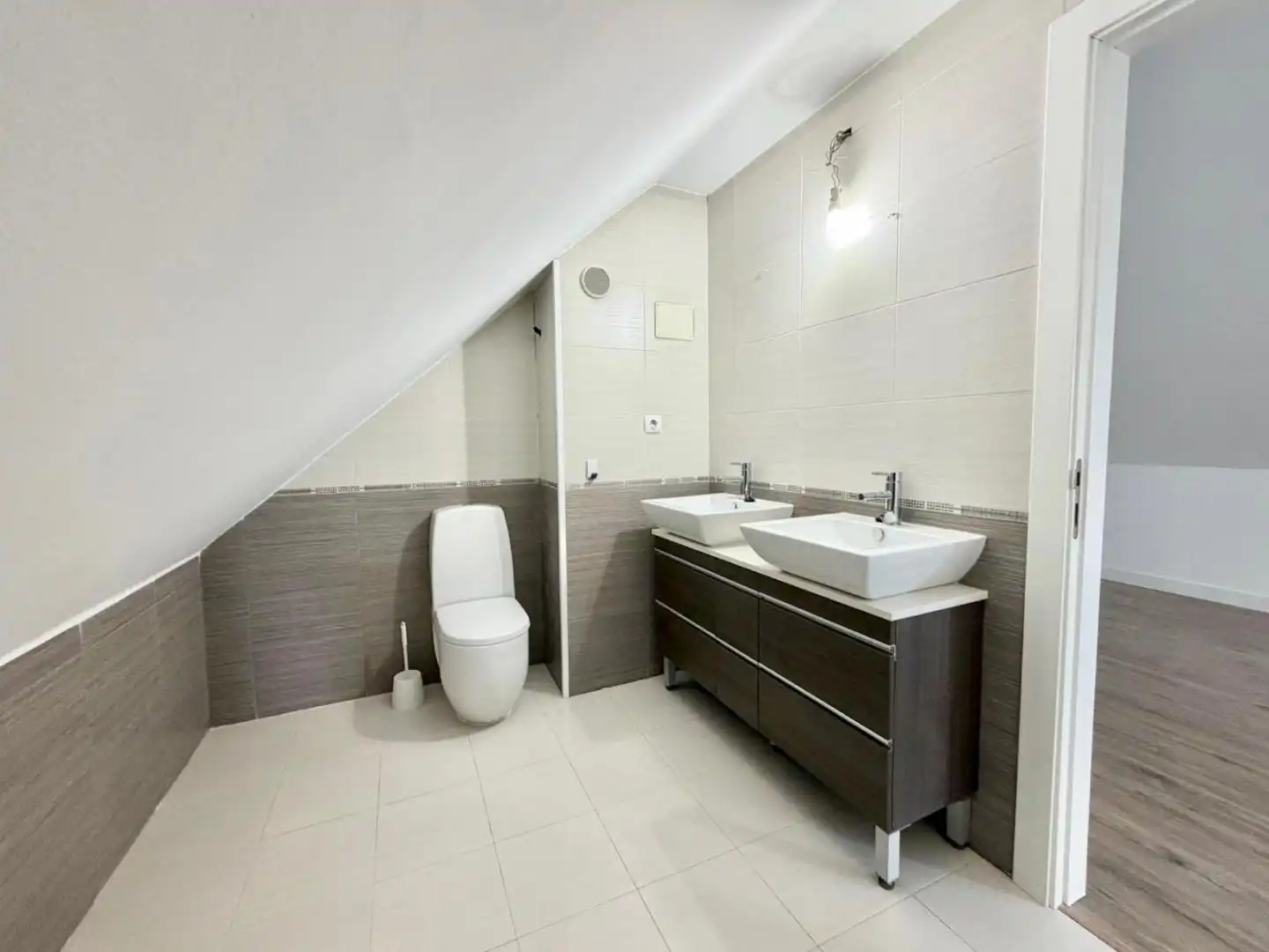 Baño de Piso en venta en Villanueva de Gállego con Terraza, Trastero y Amueblado
