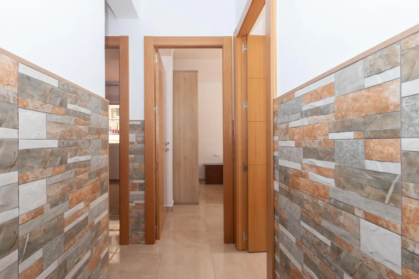 Piso en venta en AYALA, Parque Ayala - Jardín de la Abadía - Huelín