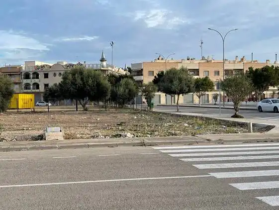 Terreno industrial en venta en Orihuela