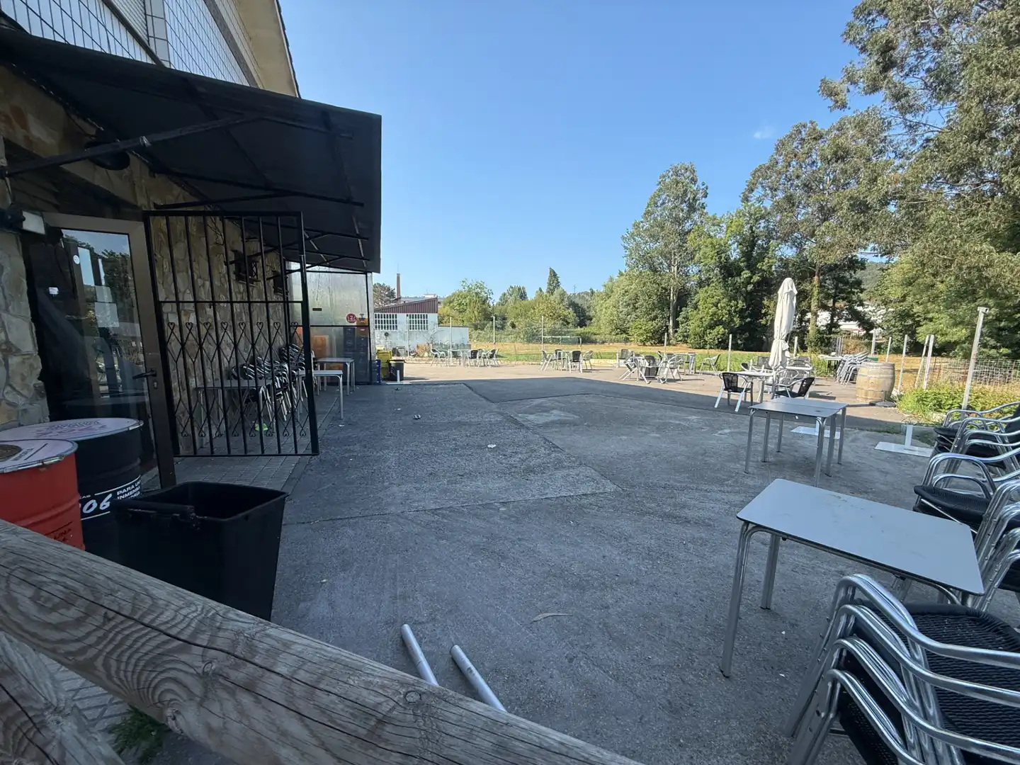 Terrassa de Casa o xalet en venda en Corvera de Asturias amb Calefacció, Jardí privat i Parquet