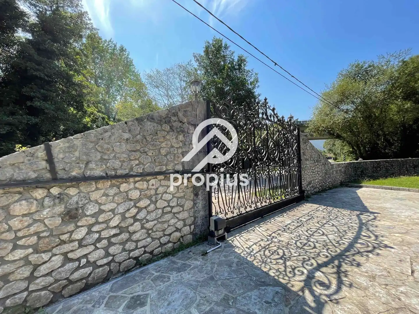 Chalet con terraza en venta en Nueva, imagen 53