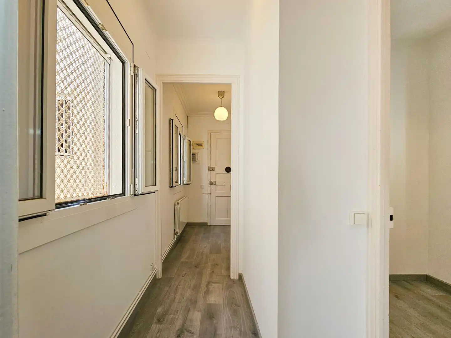 Flat for sale in Barcelona  with Air Conditioner, Heating and Parquet flooring