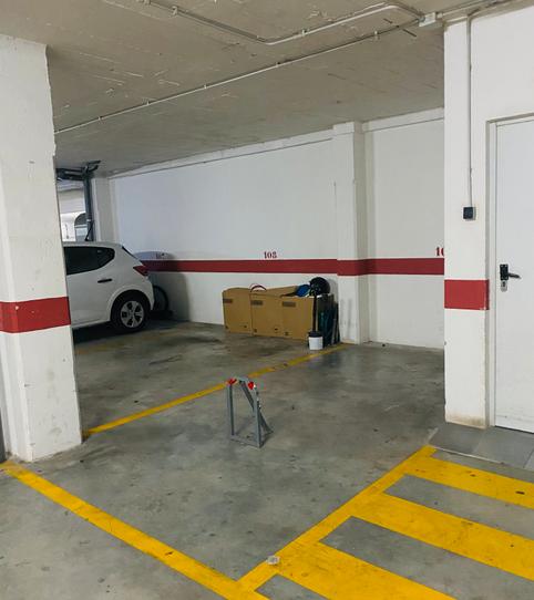 Foto 2 de Garaje de alquiler en Calle Narciso, 5, Los Pacos, Fuengirola