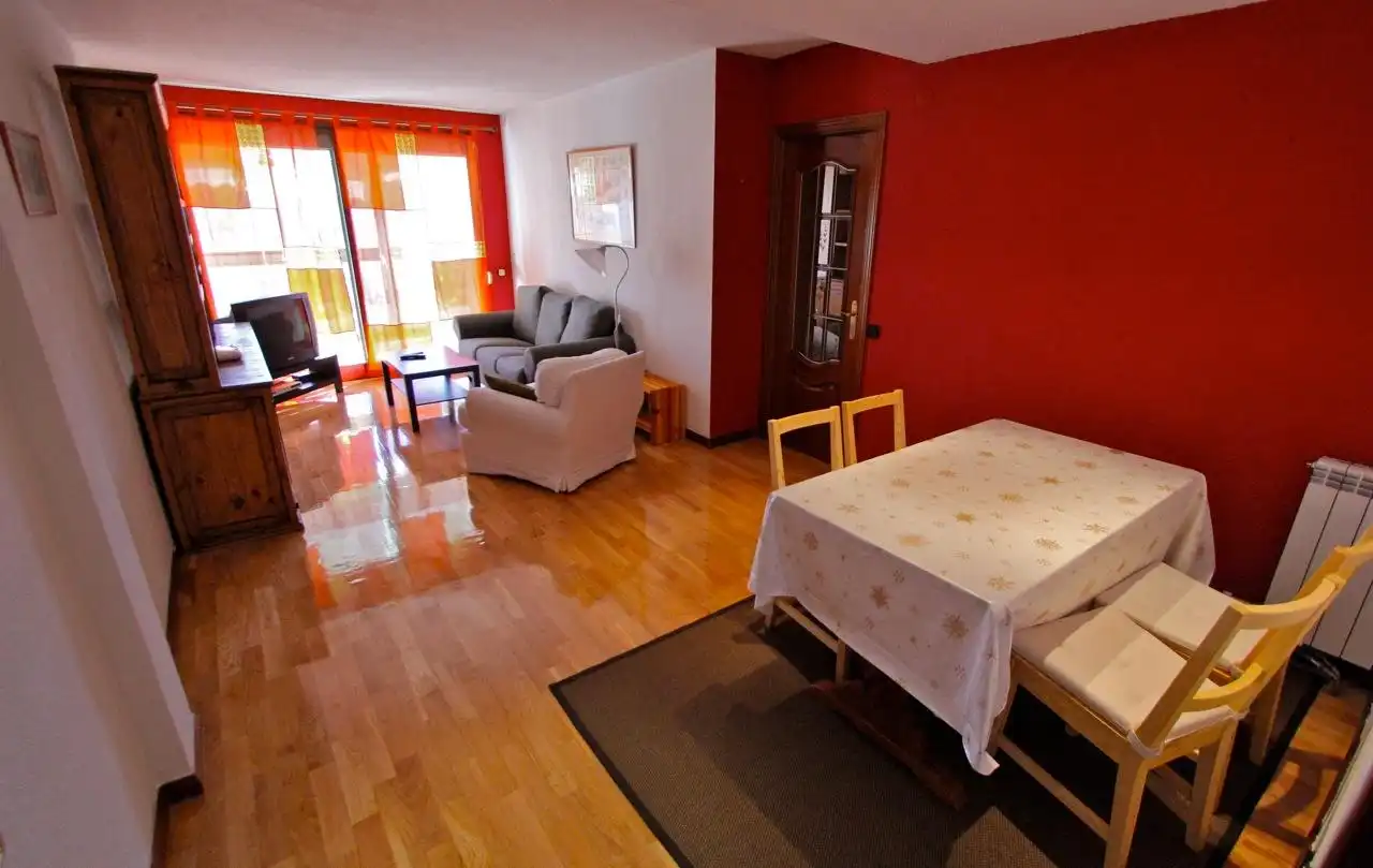 Sala de estar de Piso de alquiler en Collado Villalba con Calefacción, Terraza y Piscina comunitaria