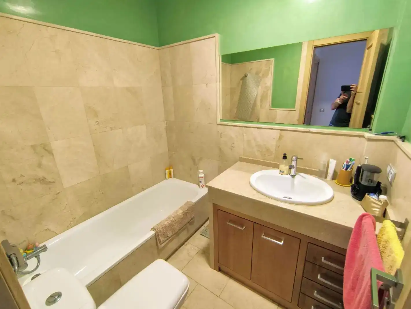 Badezimmer von Wohnung zur Miete in Los Barrios mit Schwimmbad und Balkon