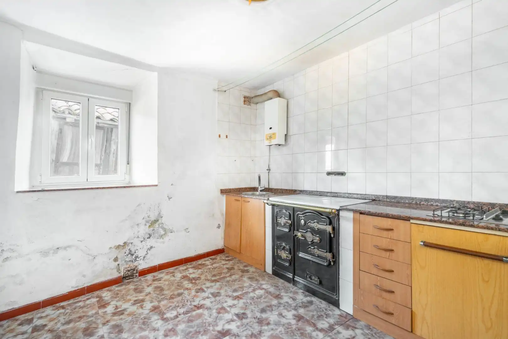 Kitchen of Houses for sale in Aller  with Private garden and Storage room