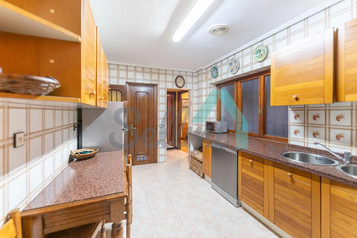 Kitchen of Flat for sale in Oviedo   with Heating, Parquet flooring and Terrace