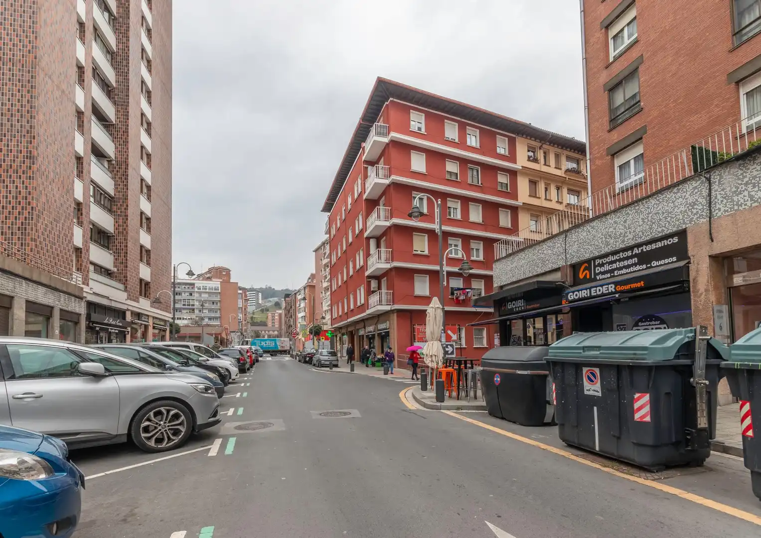 Vista exterior de Local en venta en Bilbao  con Calefacción