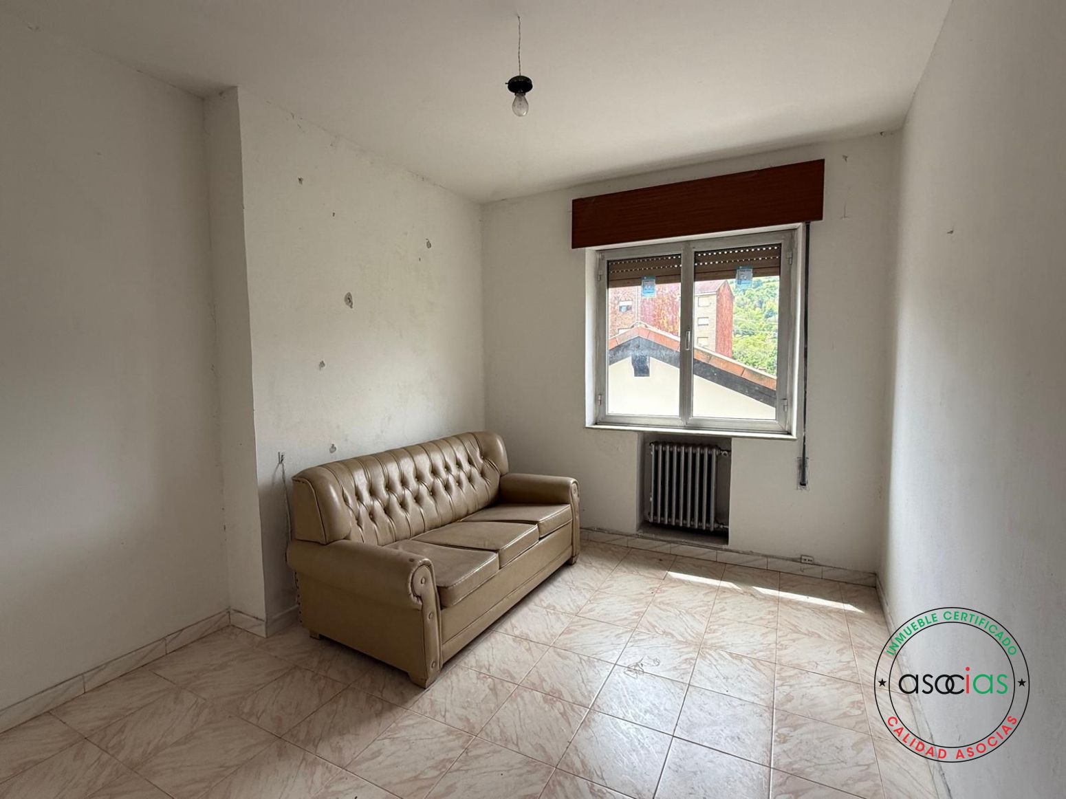 Living room of Flat to rent in San Martín del Rey Aurelio  with Heating, Private garden and Furnished