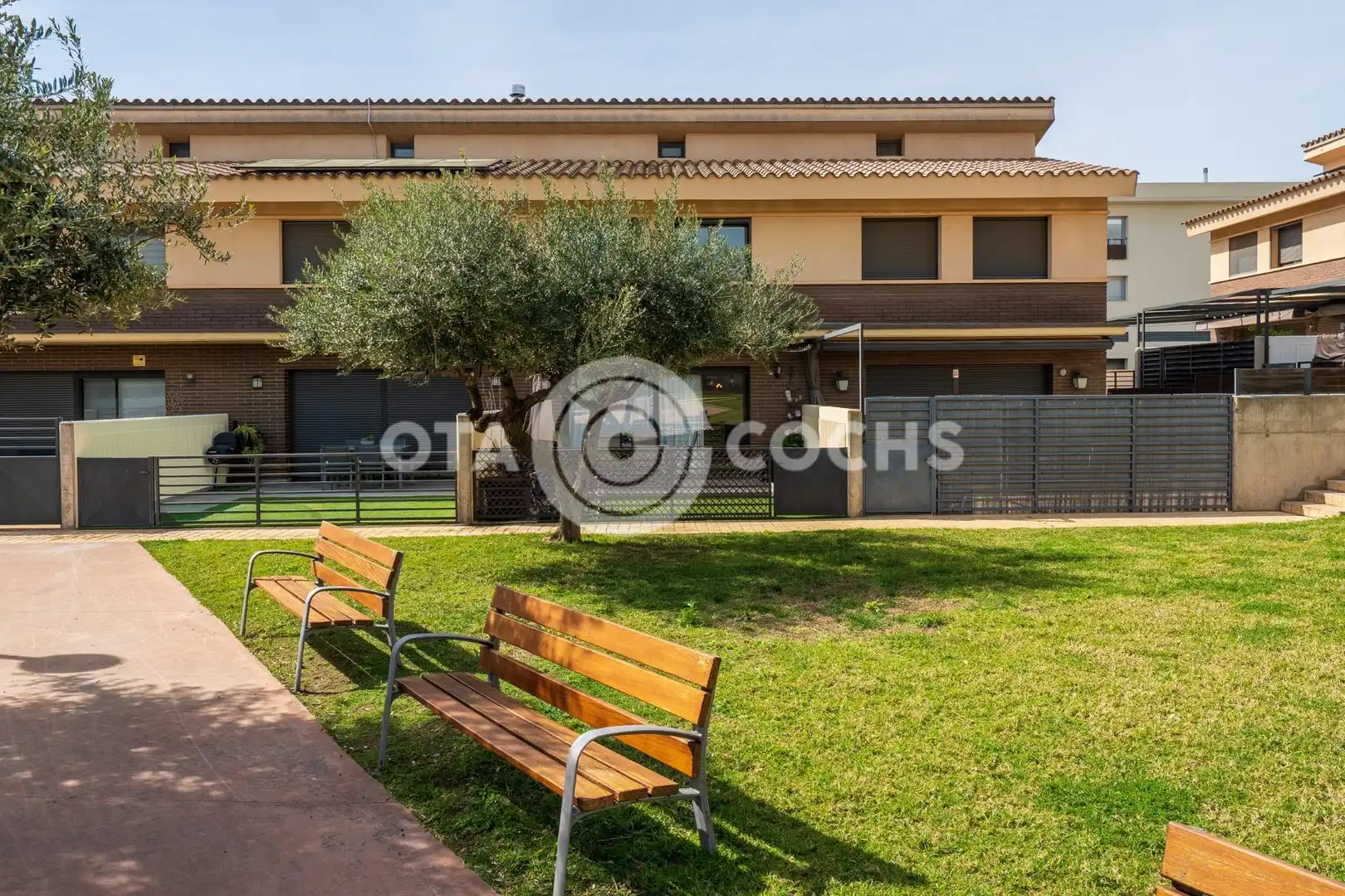 Vista exterior de Casa o chalet en venta en Montbrió del Camp con Aire acondicionado, Jardín privado y Piscina comunitaria