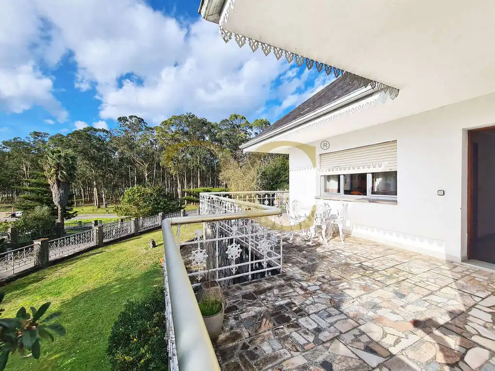 Terrassa de Casa o xalet en venda en Villaviciosa amb Calefacció, Jardí privat i Terrassa
