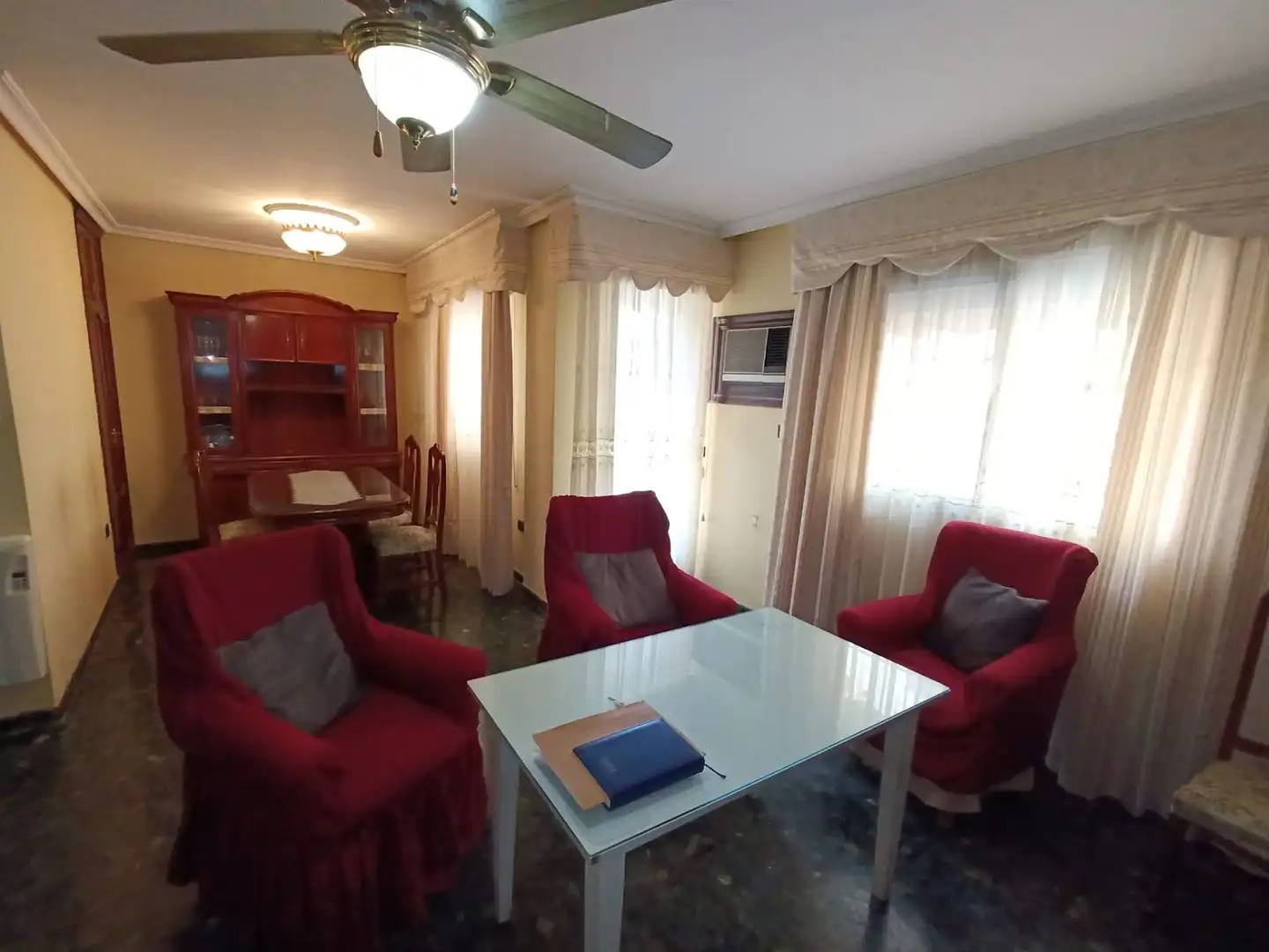 Sala de estar de Piso en venta en Linares con Aire acondicionado y Piscina comunitaria