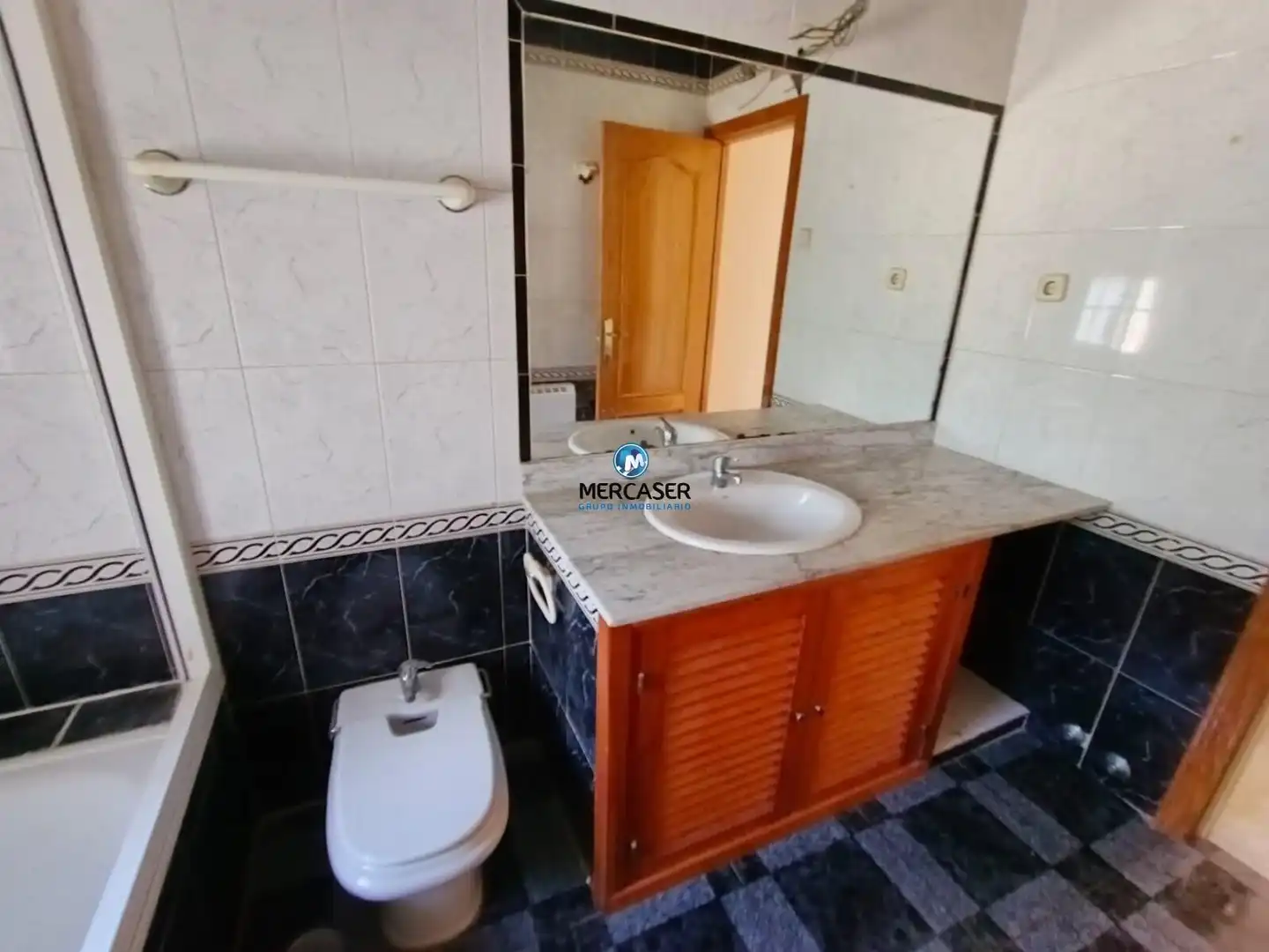 Bany de Casa o xalet en venda en Nuevo Baztán amb Piscina