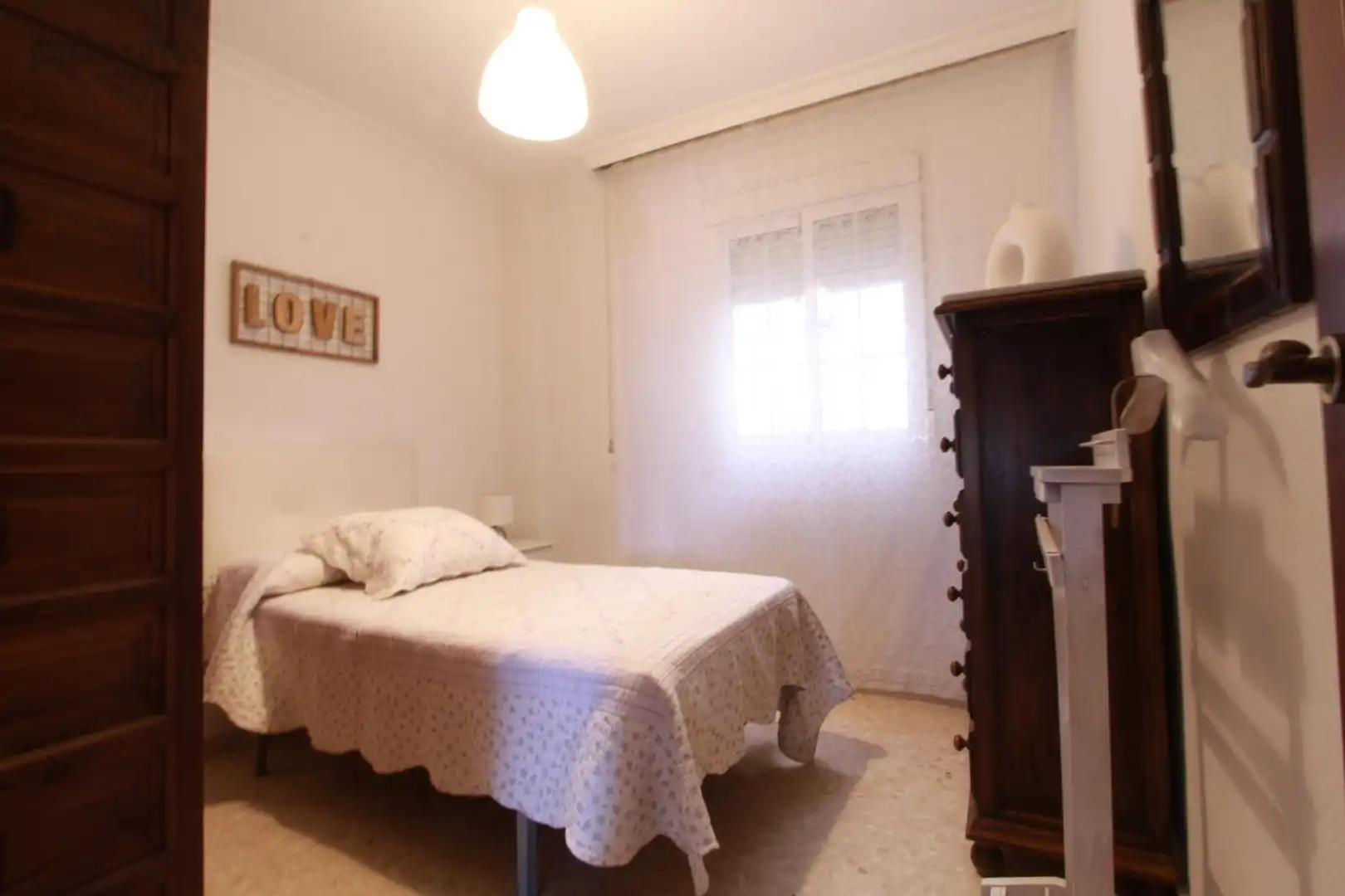Schlafzimmer von Wohnung zur Miete in Casco Antiguo