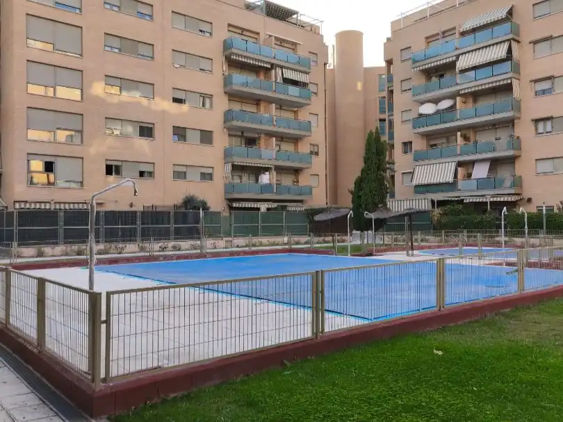 Swimming pool of Flat for rent in Urbanizaciones