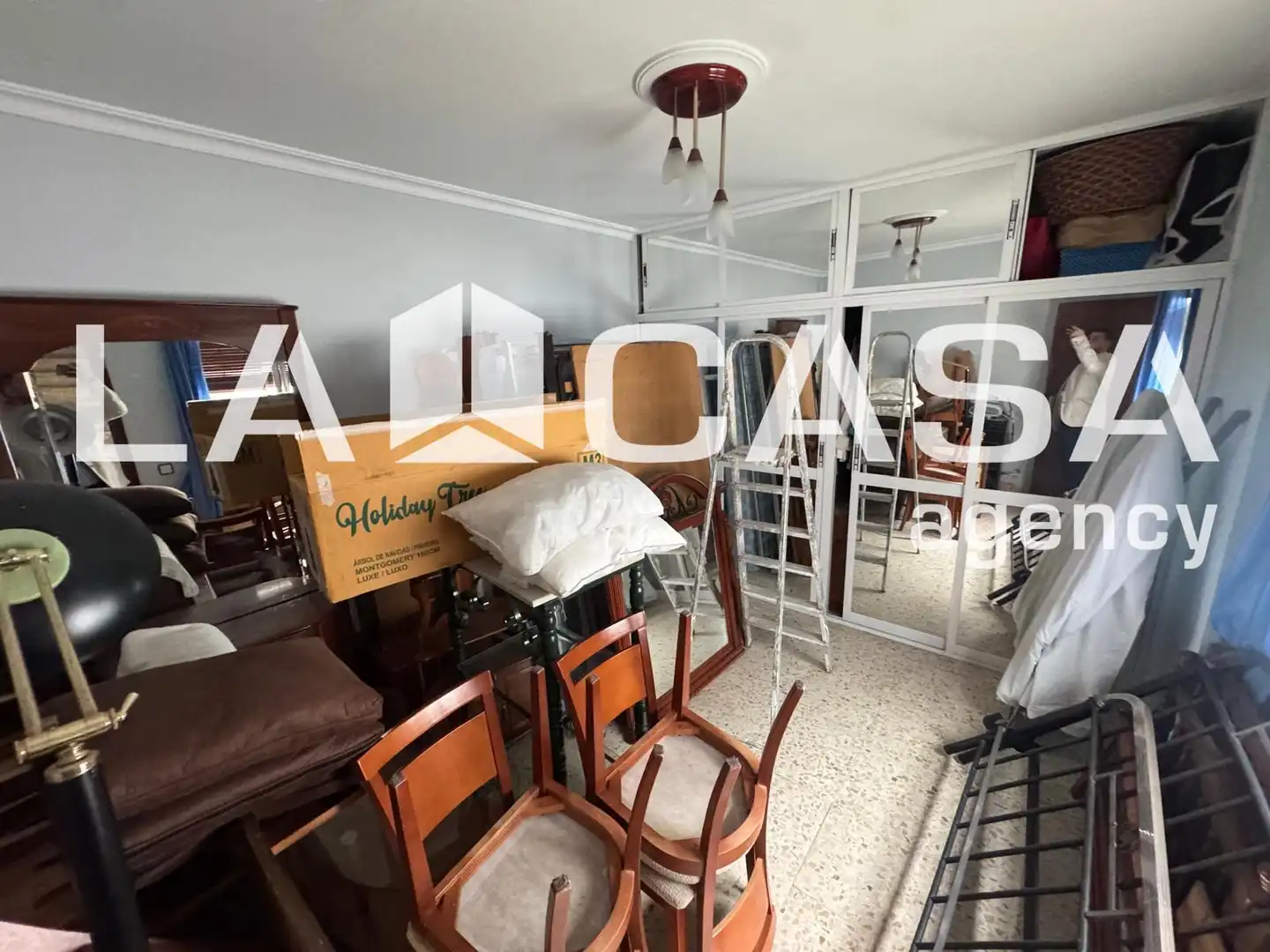 Houses for sale in Sevilla  with Air Conditioner and Storage room