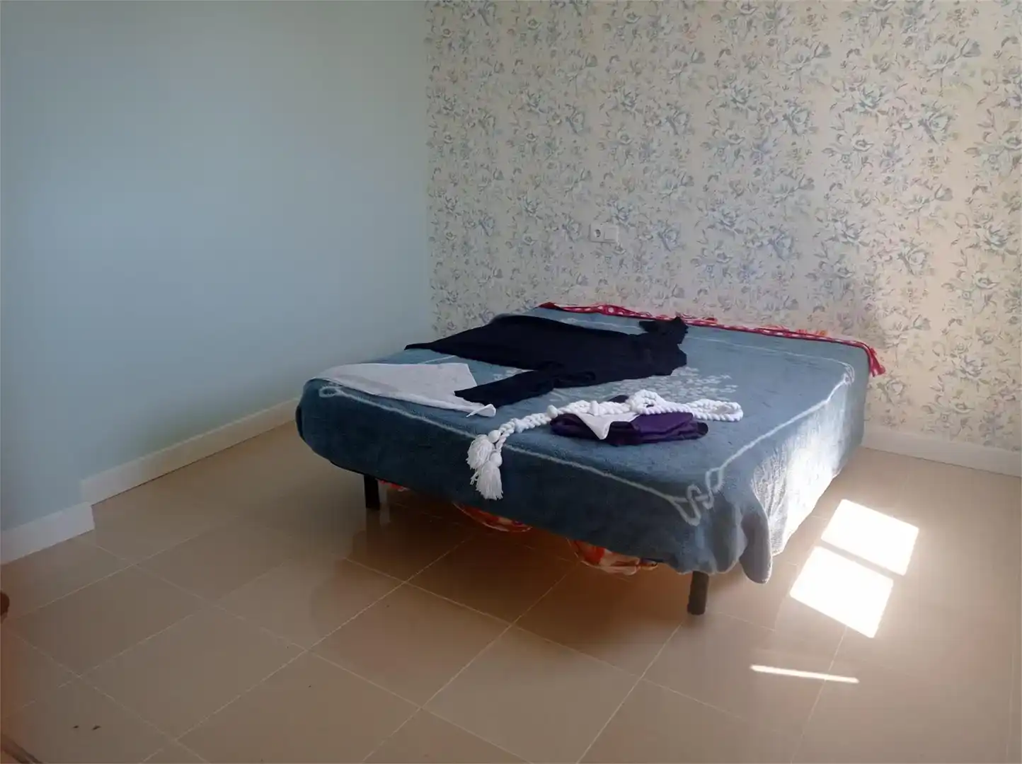 Dormitori de Casa adosada en venda en Tobarra amb Balcó
