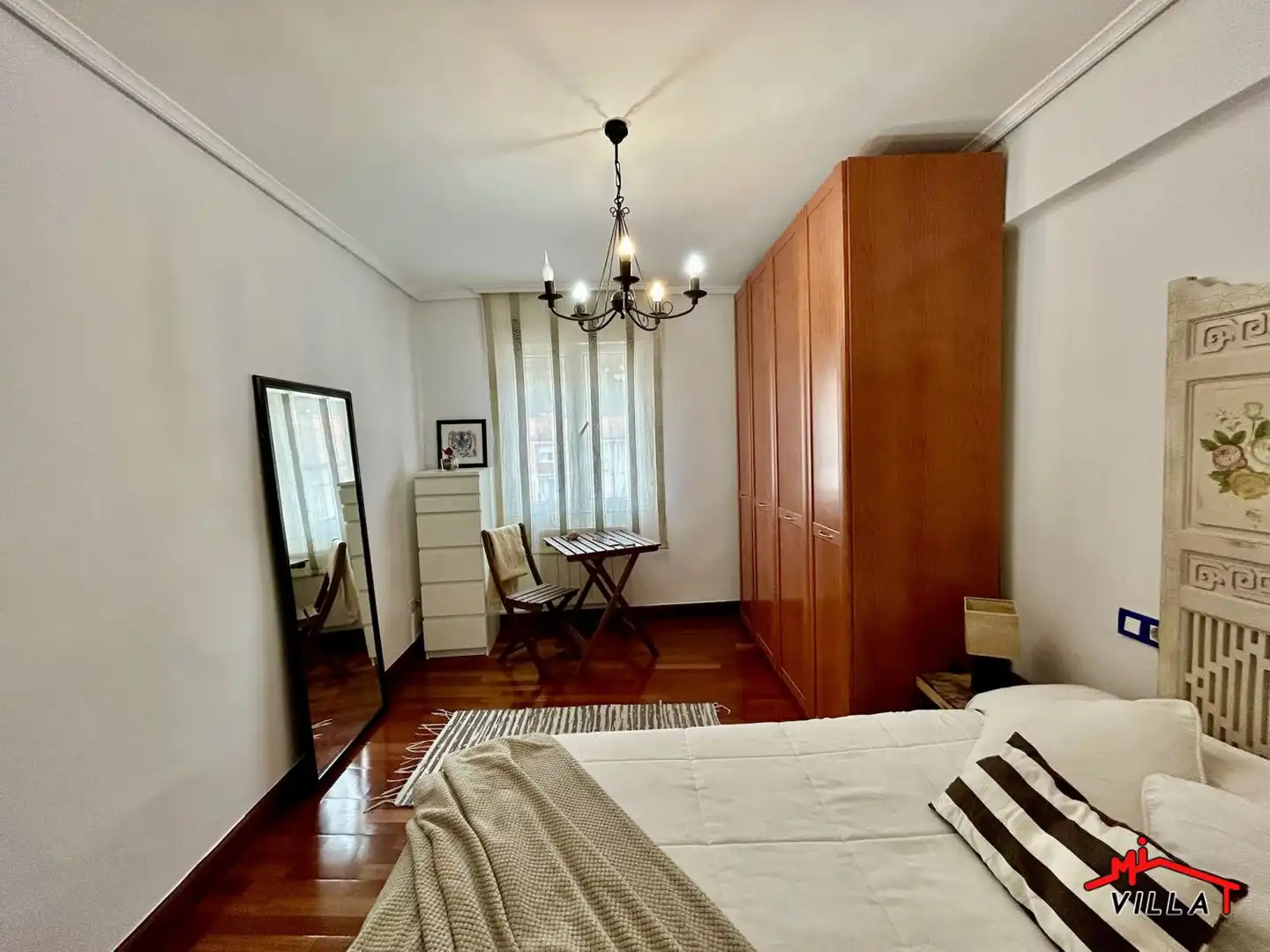 Habitación de Piso en venta en Laredo con Calefacción