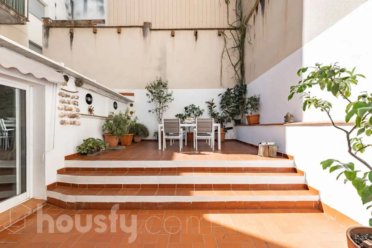 Flat with lift for sale in Calle Duran i borrell .