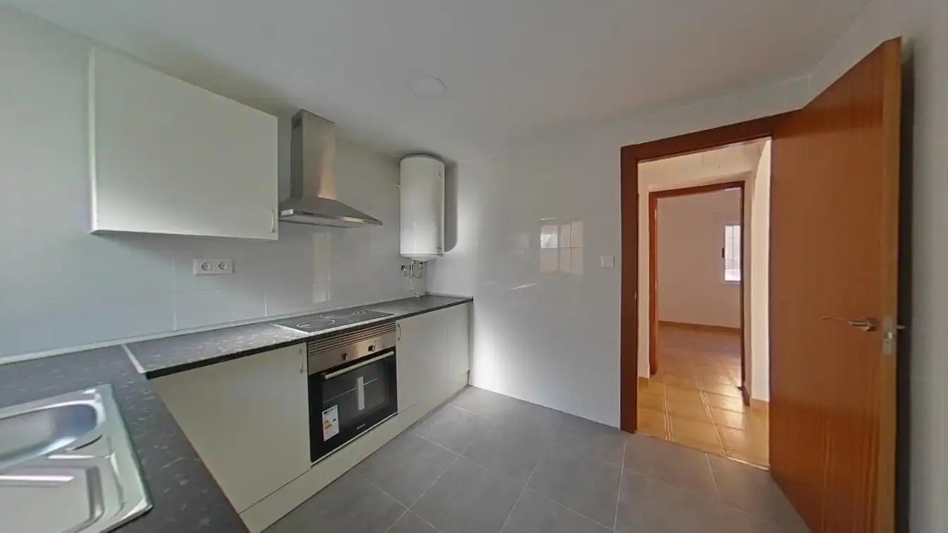 Kitchen of Flat for sale in Zaragoza  with Heating, Oven and Balcony