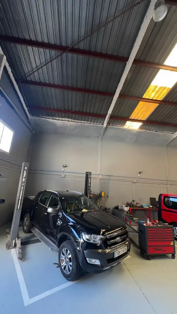 Parking of Industrial buildings for rent in Alicante / Alacant