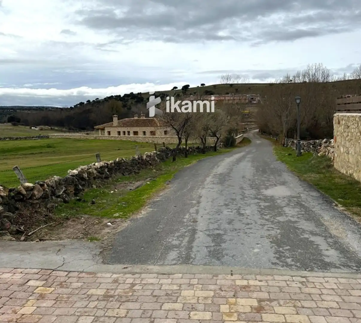 Land for sale in Valdeprados