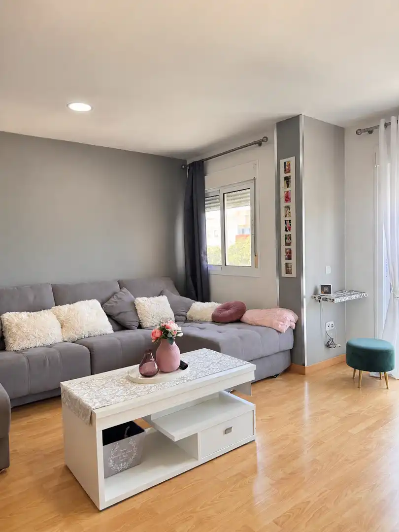 Sala d'estar de Casa adosada en venda en Roquetas de Mar amb Aire condicionat, Terrassa i Traster