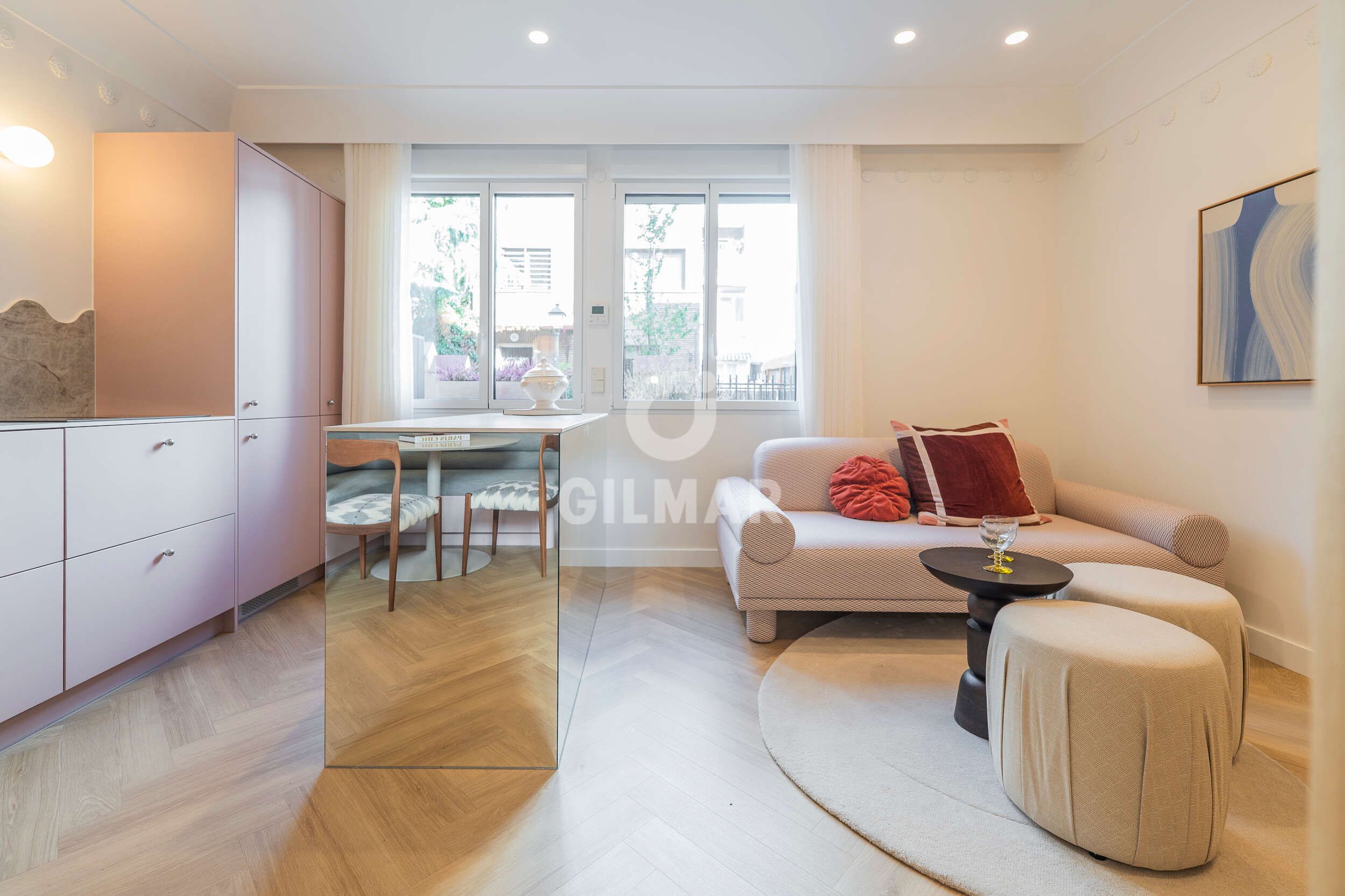 Living room of Planta baja for sale in  Madrid Capital  with Heating, Storage room and Furnished