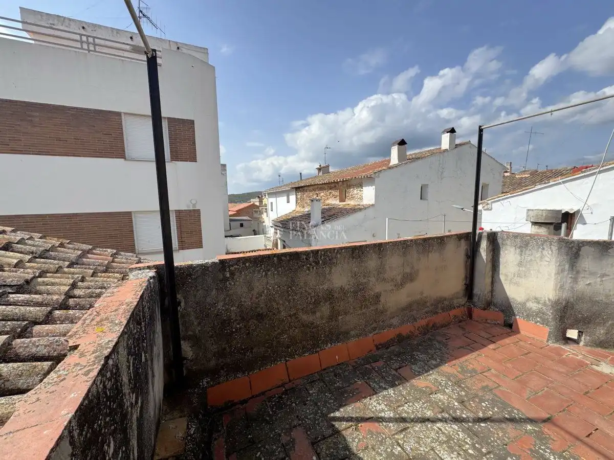 Vista exterior de Casa o chalet en venta en Soneja con Terraza, Trastero y Balcón
