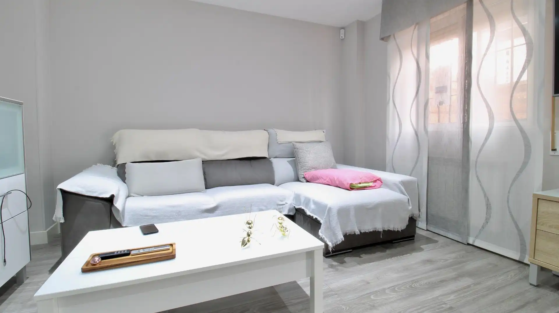 Sala d'estar de Casa adosada en venda en Peligros amb Aire condicionat, Calefacció i Traster