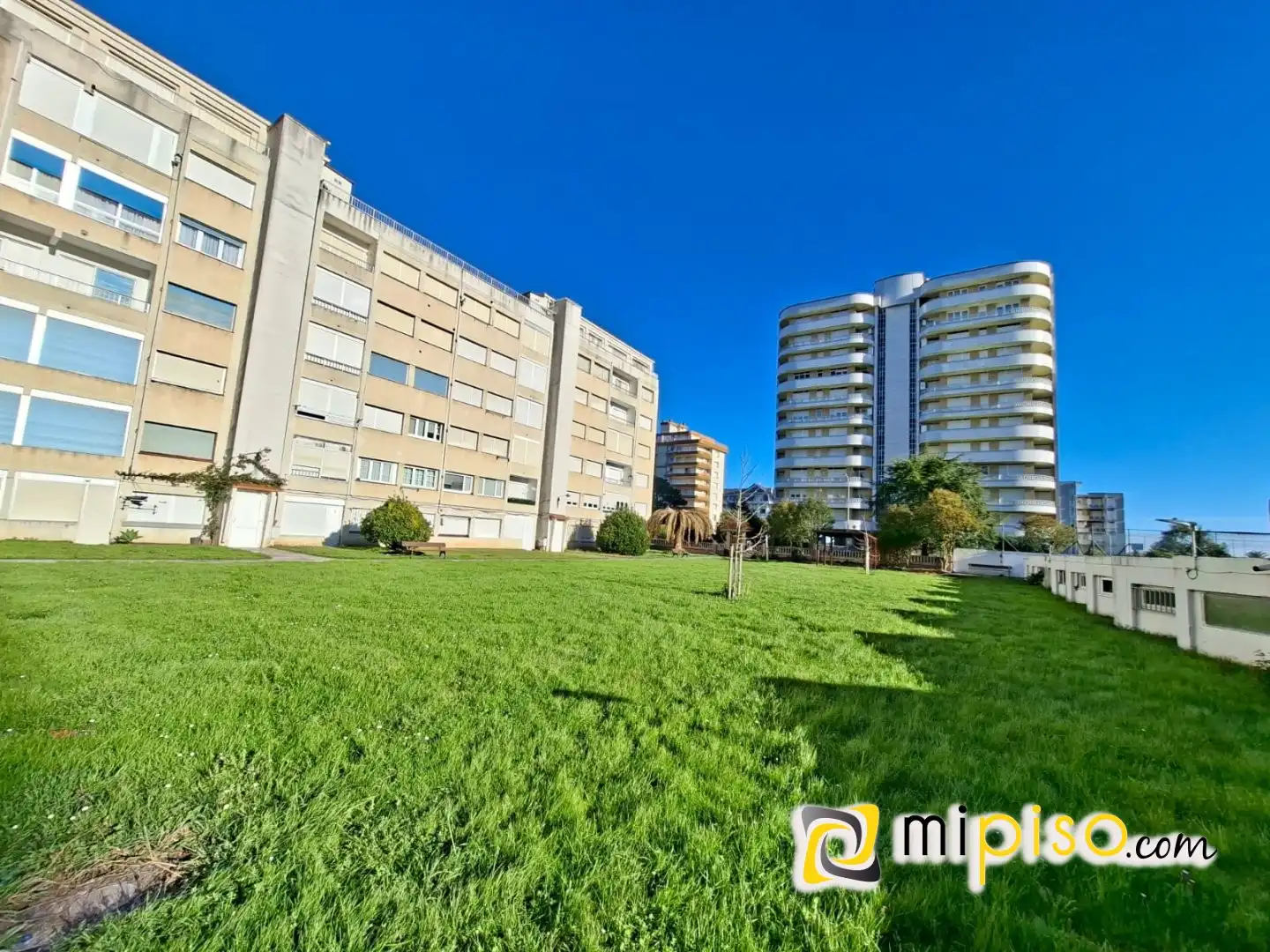 Exterior view of Flat for rent in Laredo  with Furnished
