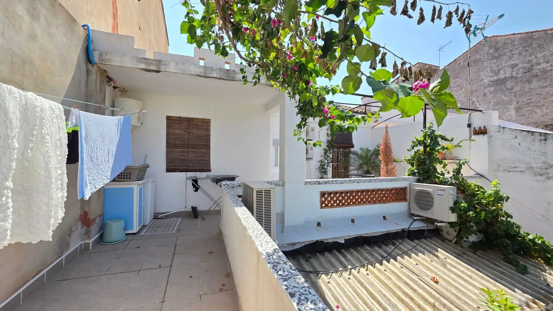 Terrassa de Casa o xalet en venda en El Real de Gandia amb Aire condicionat, Calefacció i Jardí privat