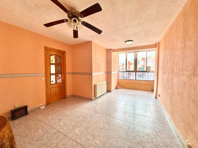 Piso en Venta en Calle del Río Duero en El Mirador