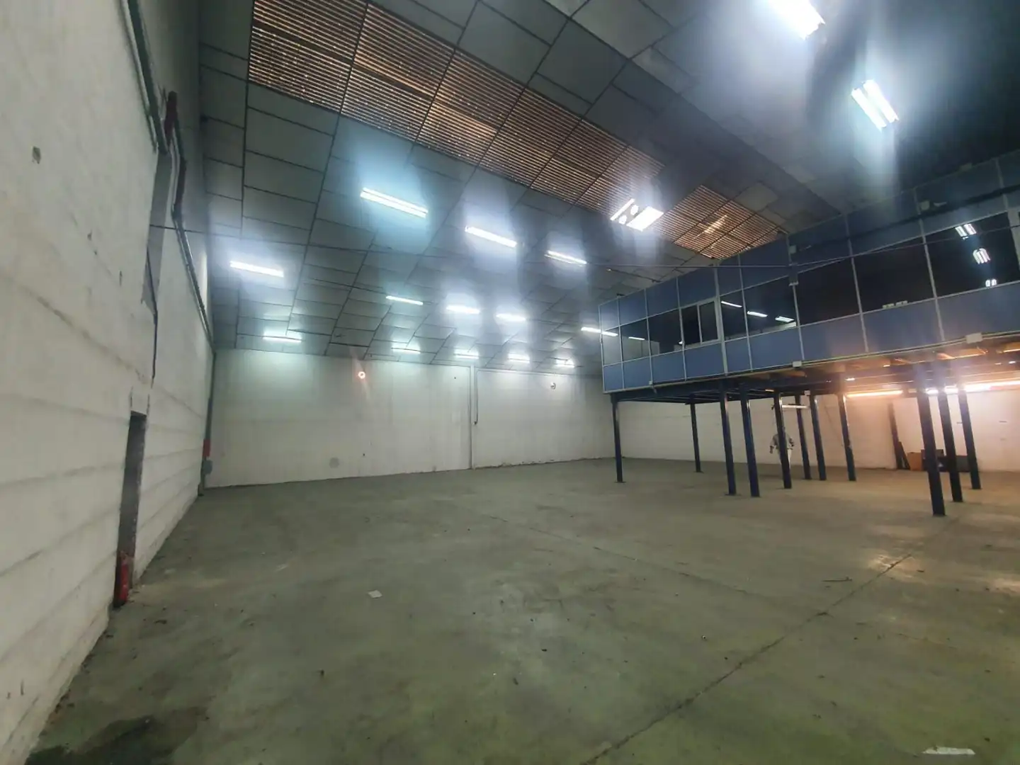 Nave industrial en alquiler en Sur, imagen 7