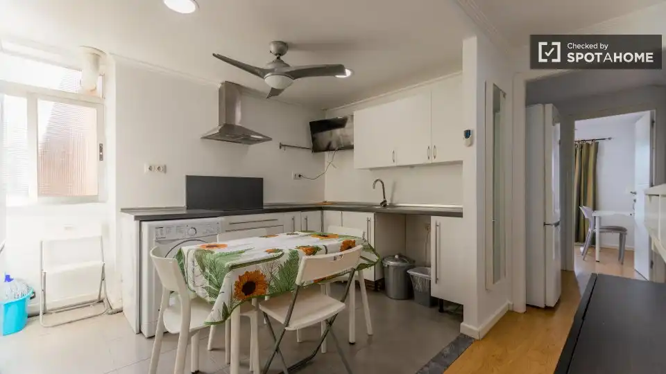 Piso con terraza en alquiler en Algirós