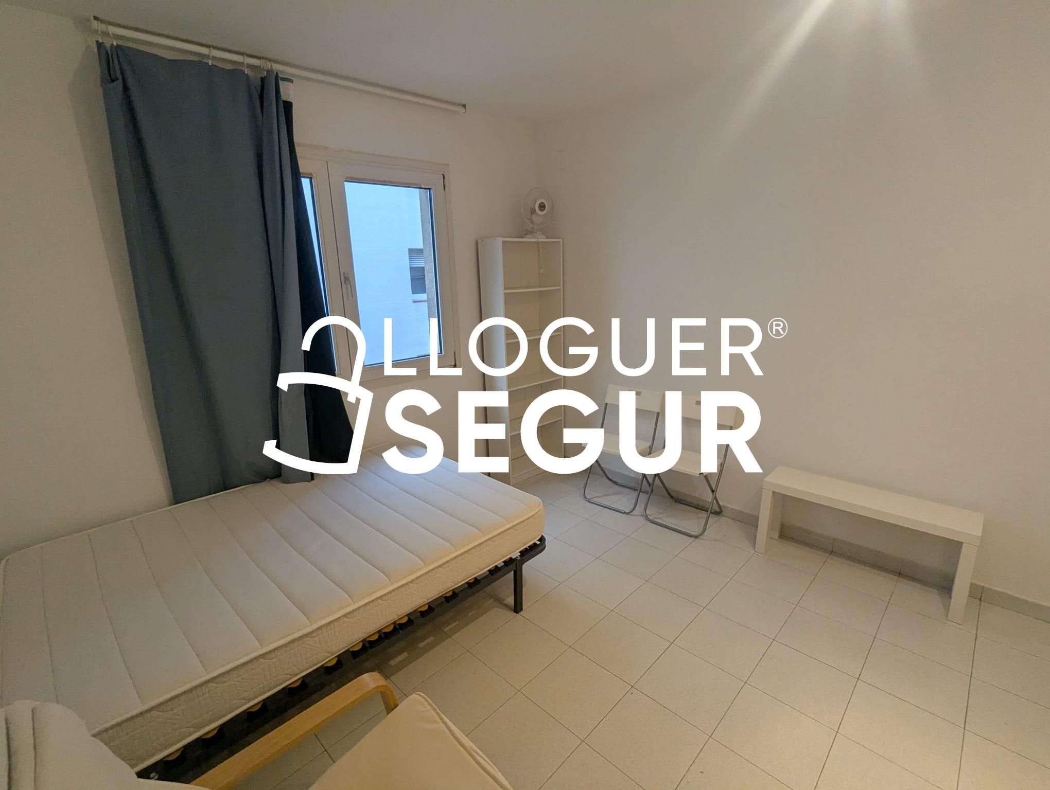 Dormitori de Loft de lloguer en  Barcelona Capital amb Traster i Moblat