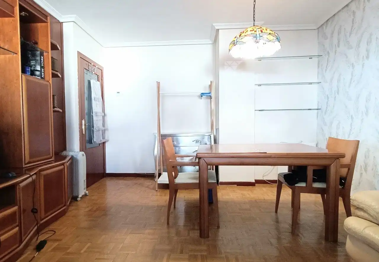 Comedor de Piso de alquiler en Madrid con Aire acondicionado, Calefacción y Parquet
