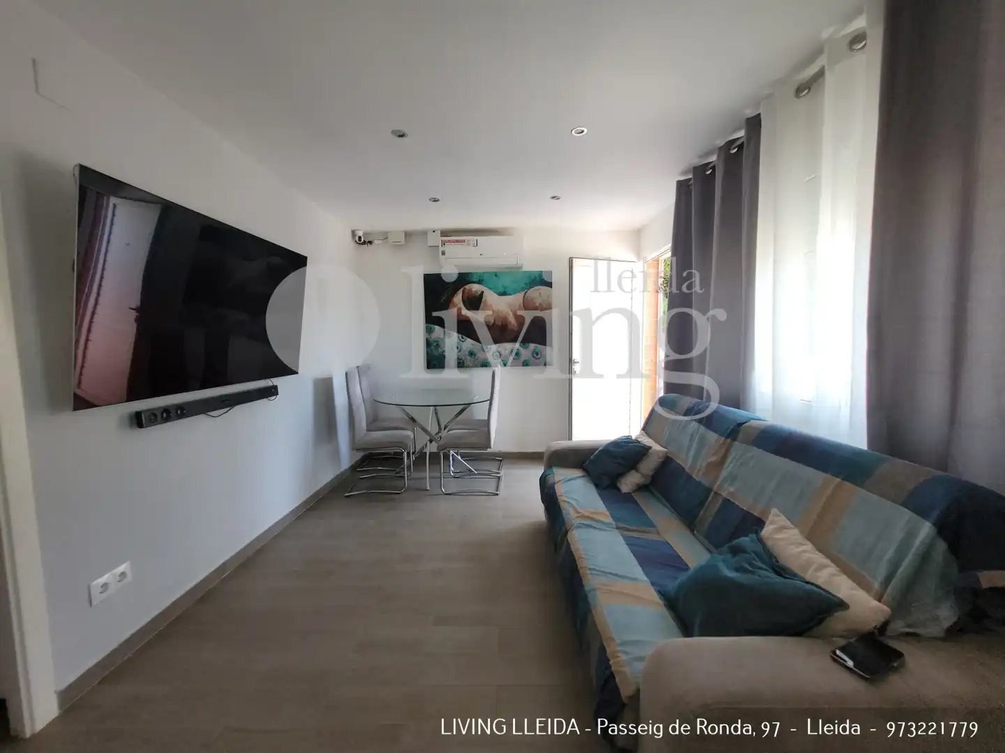 Sala d'estar de Casa o xalet en venda en Lleida amb Aire condicionat, Calefacció i Jardí privat