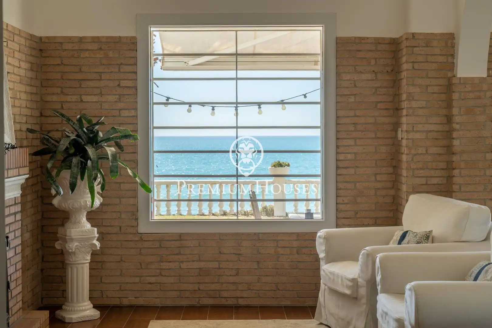 Balcony of Houses for sale in Vilanova i la Geltrú  with Air Conditioner, Heating and Private garden