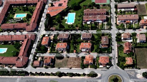 Solar urbano de 490 metros cuadrados con piscina residencial.  en Topacio, imatge 3