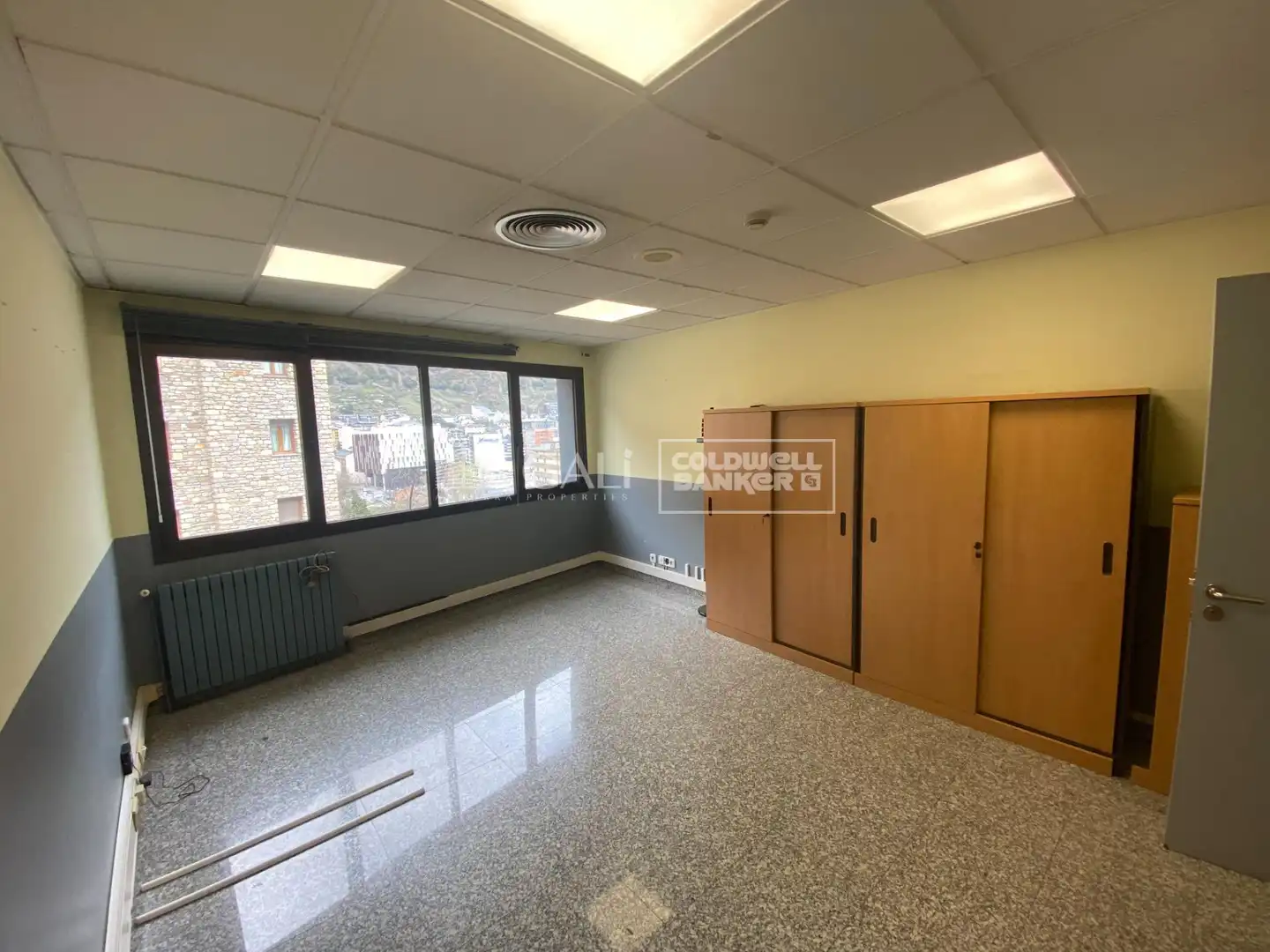 Büro zur Miete in Carretera de la Comella 33-35, imagen 5